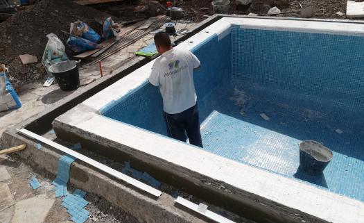 CONSTRUCCION DE PISCINA